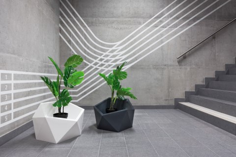 DESIGNERSKA DONICA MONUMO VESARI ANTRACYTOWA