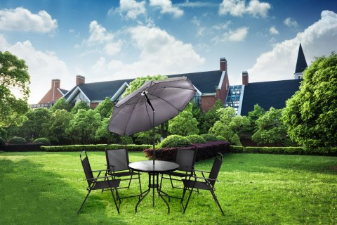 KOMPLET MEBLI OGRODOWYCH STOLIK 4 KRZESŁA PARASOL MULTIGARDEN